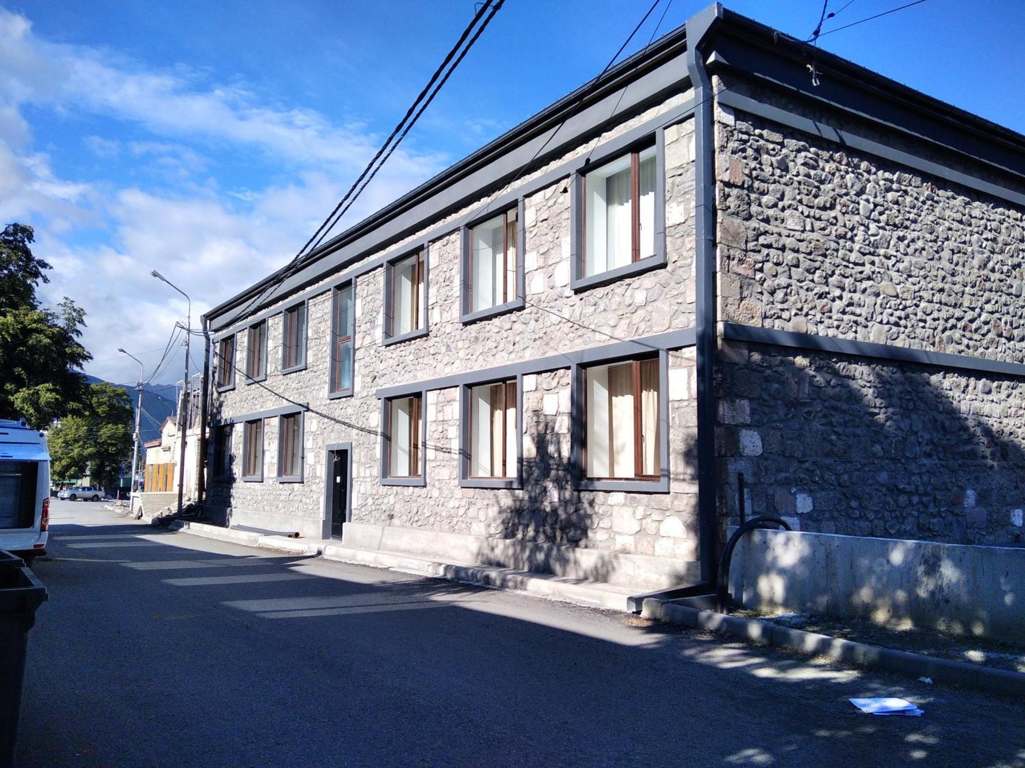 Hotel Aia Kazbegi Extérieur photo